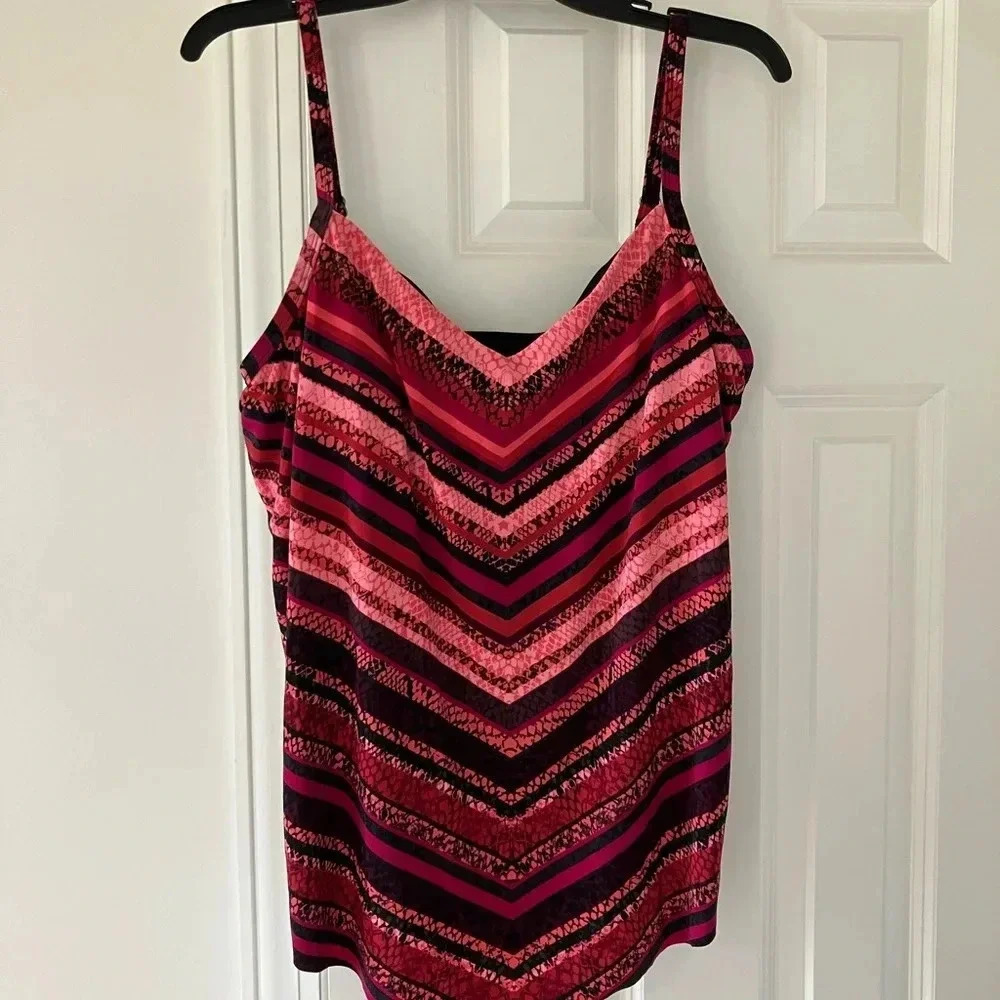 NWOT AQUA GREEN Swim Tank Top Tankini Pink Chevron Adjustable Straps UPF 50 - Picture 3 of 7